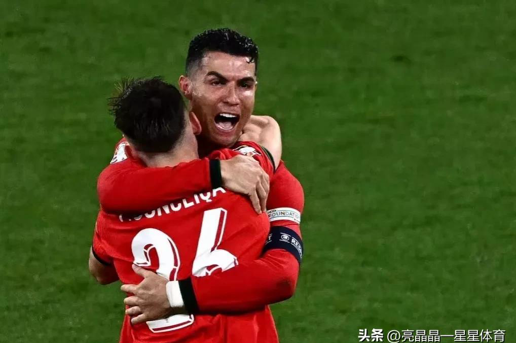 德国队鏖战葡萄牙队，梁靖崑扛起全队