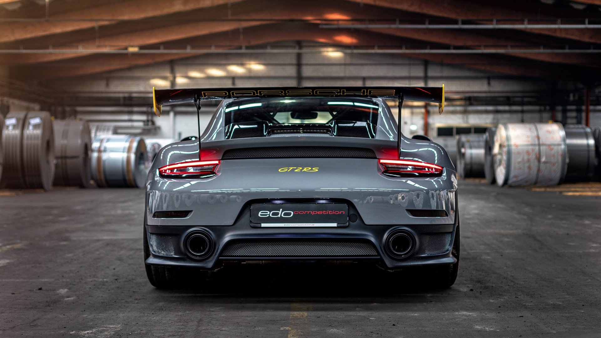 平凡英雄,或者夜晚的另一种答案